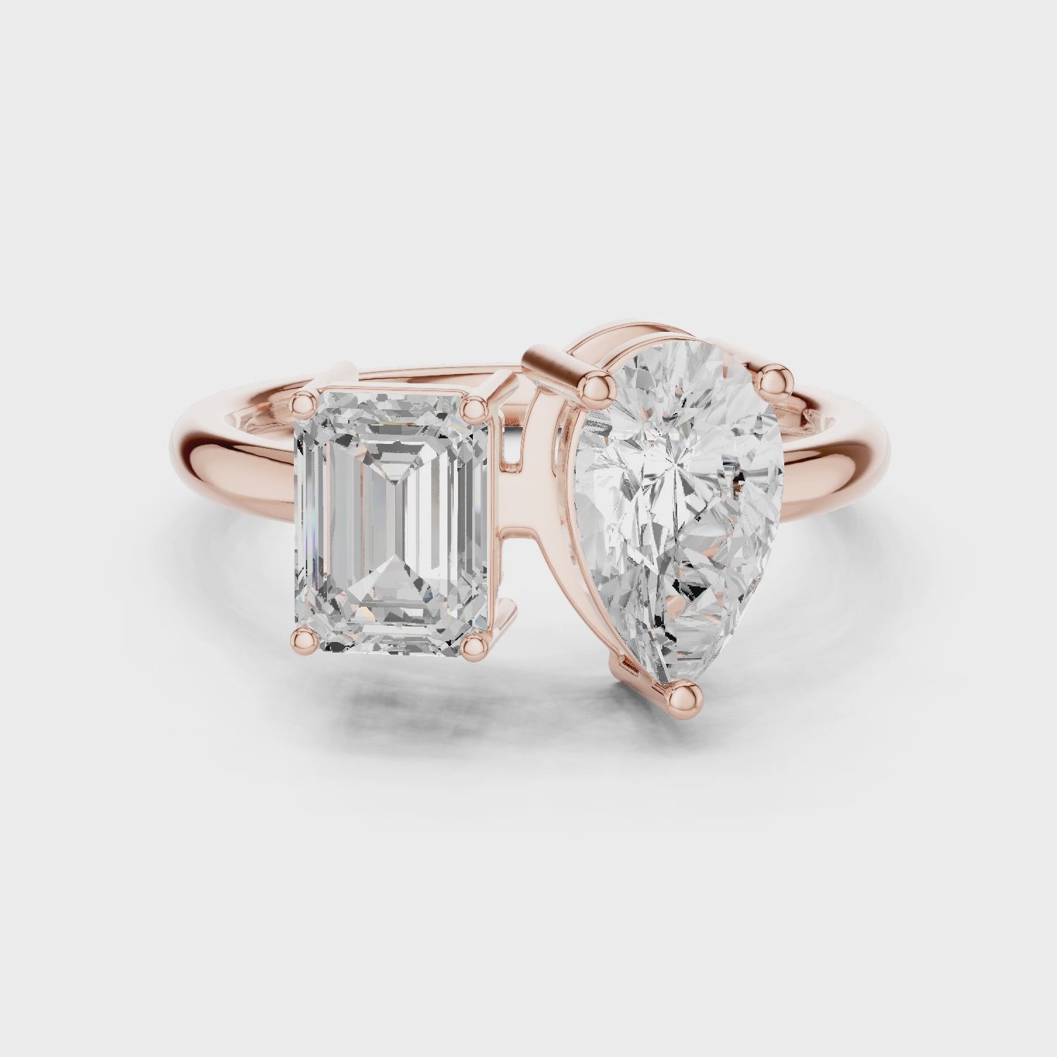 Pear & Emerald Toi et Moi Ring Pear & Emerald Toi et Moi Ring